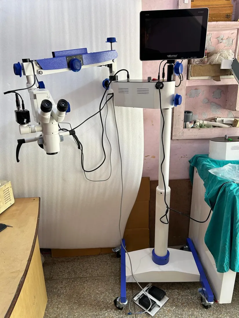 Ophthalmic Surgical Microscope photo 3