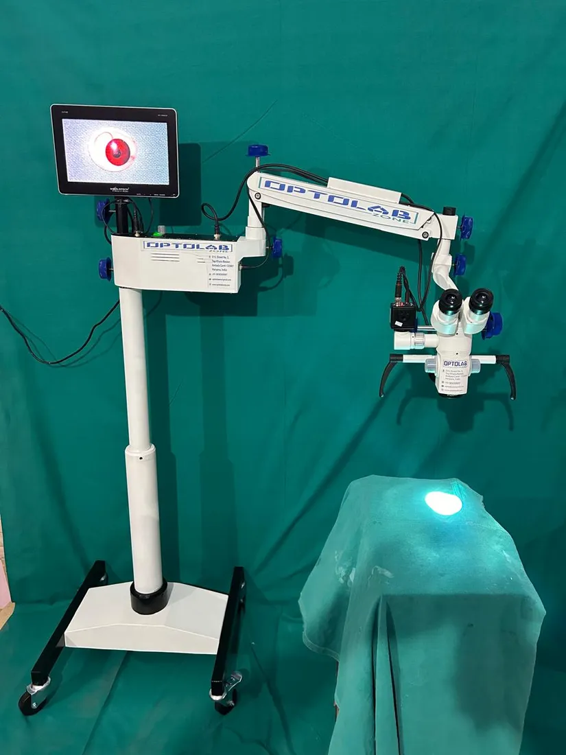 Ophthalmic Surgical Microscope